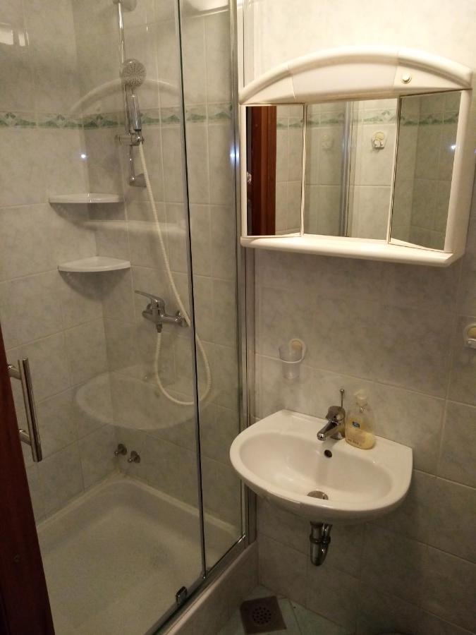 Apartment Koric Icici Bagian luar foto